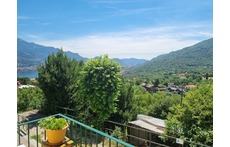 vista lago dal balcone