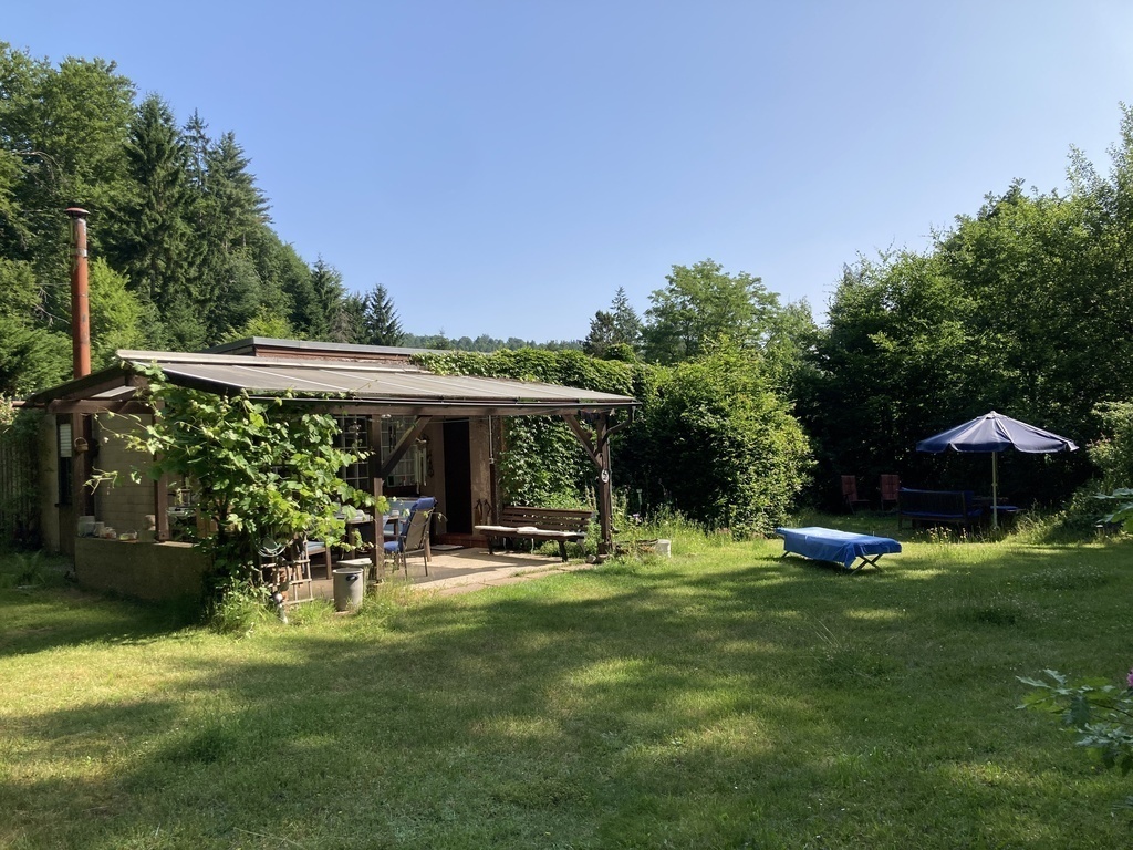 The house with terrace / Wohnhaus mit Freisitz