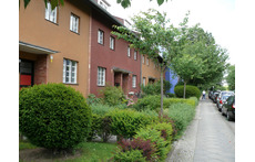 Denkmalgeschützte Häuser in der Hufeisensiedlung / Listed houses in the "Horseshoe Settlement"