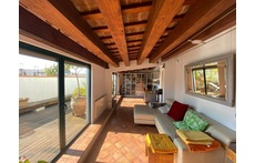 (Upstairs) Living room / working area - 1/2