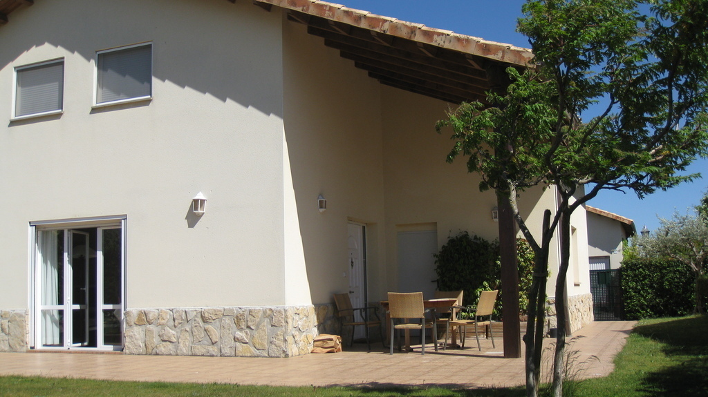 The house from the garden