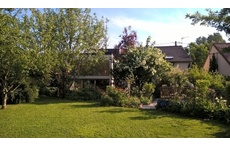 Vue de la maison depuis le jardin