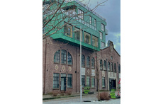 Deler av bygningens fasade