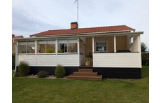 The house from the gras lawn