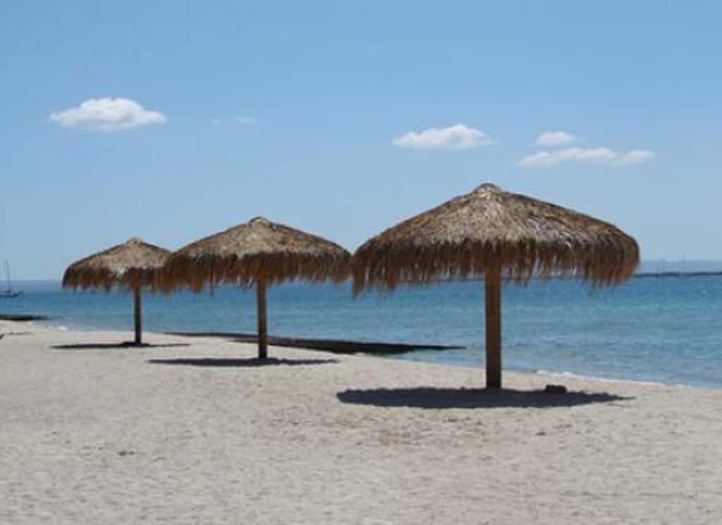 The beach is 1.5 blocks from the villa!