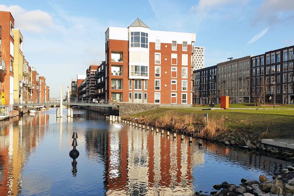 The apartment building