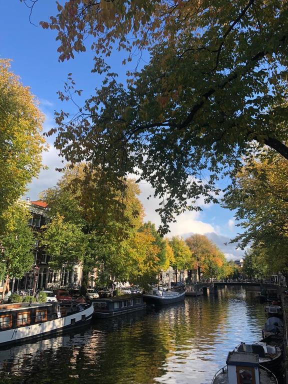 Jordaan 15 minutes walking away