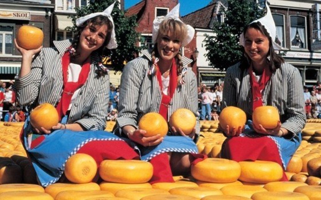 Cheese-market at the Waagplein of Alkmaar