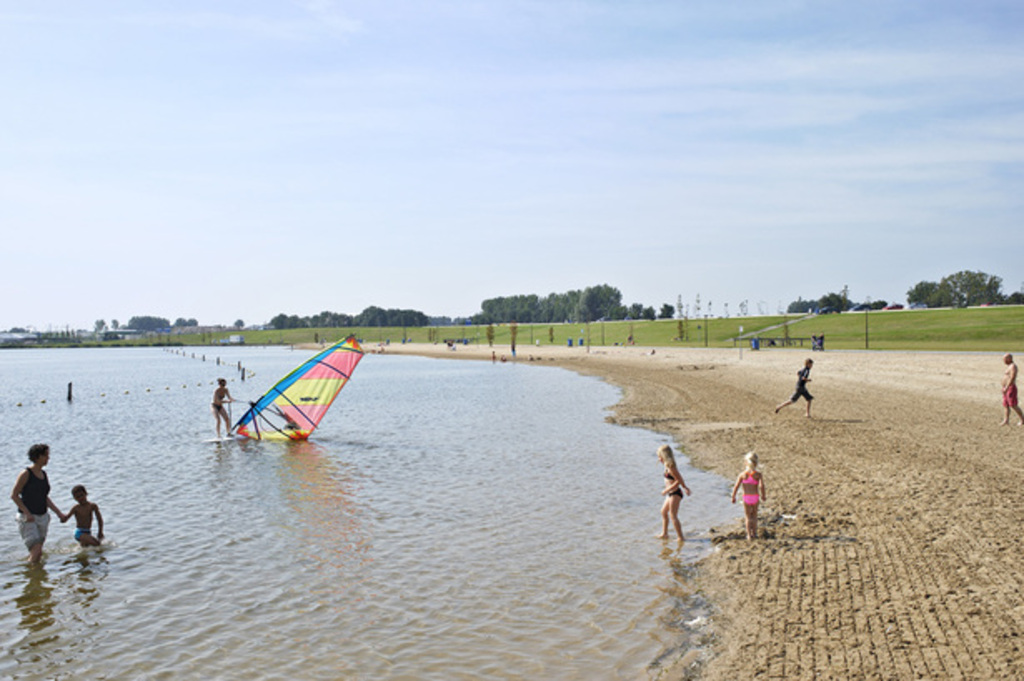 Beach of Luna, Heerhugowaard