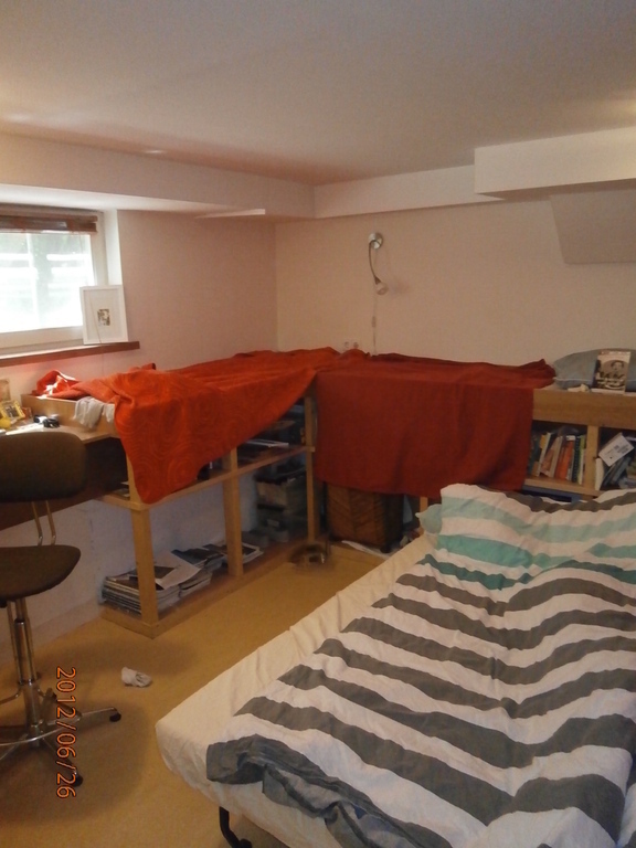 bedroom 2 in basement