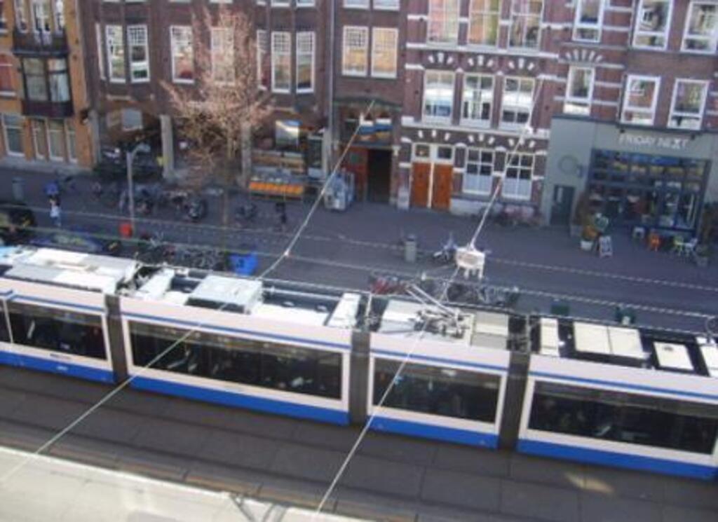 tramway 1 which passes on Overtoom