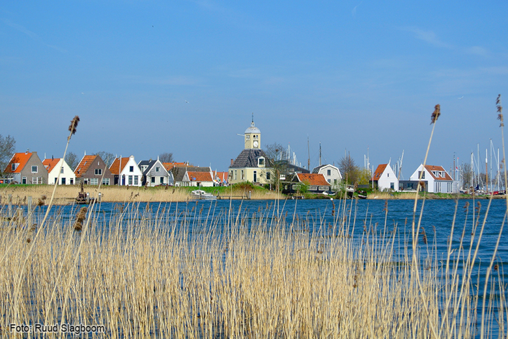 Durgerdam (small town on biking distance, app. 15 min.)