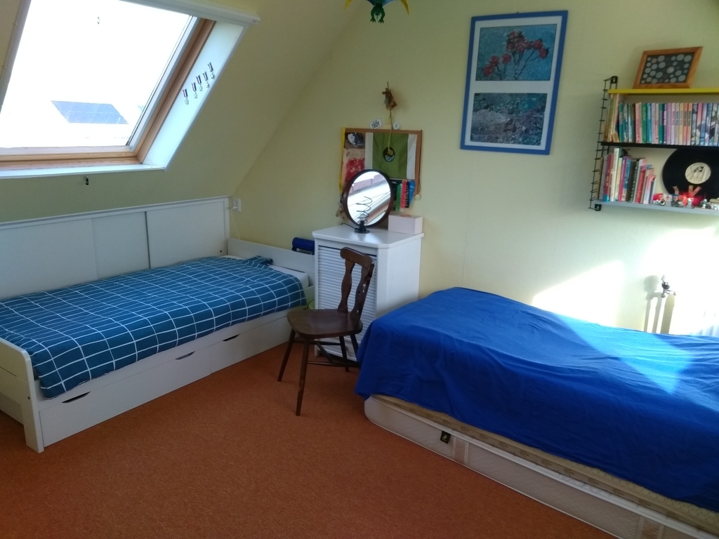 Bedroom 3, with a single bed and a pile of matrasses as extra bed  if necessary.