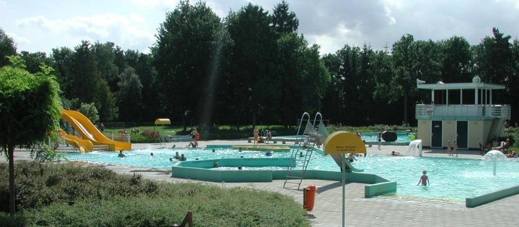 Open air swimming pool Leeuwal in Exloo (12 km)