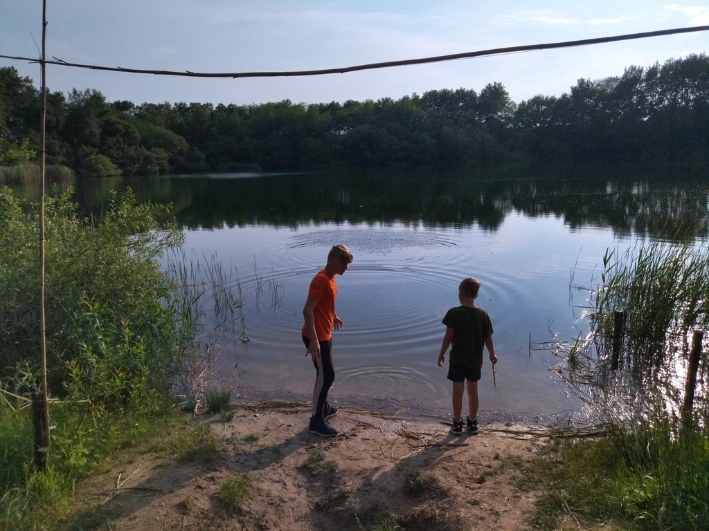 Zandgat Kostvlies, neigbourhood swimming pond (5 minutes by bike)