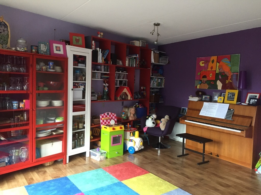 living room, play corner