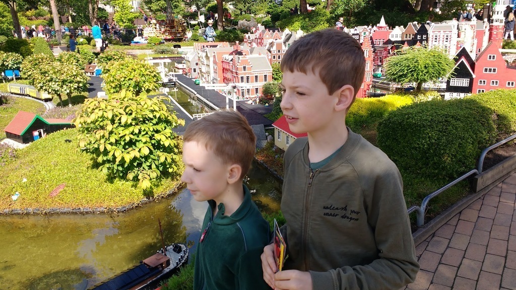 Jurre & Rens in Legoland-homeexchange with Aarhus summer 2017