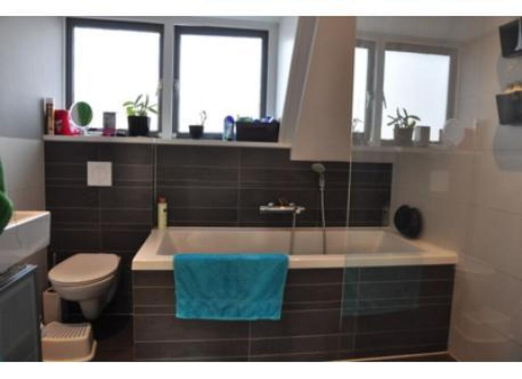 Our bathroom: with bath & shower