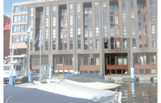 My masoinette is right in front of the water called the Westerdok