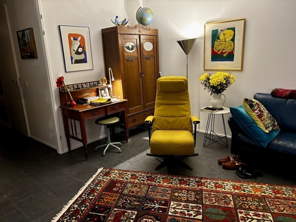 they call it mellow yellow; living with desk and recliner
