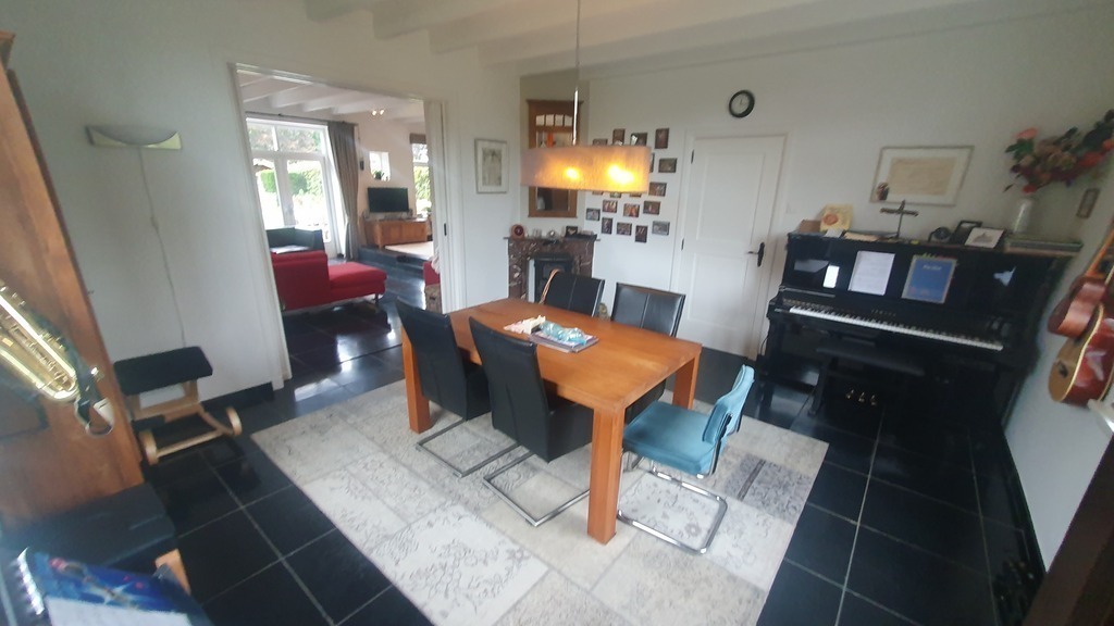 En-suite dining room (and study room of Deirdre)