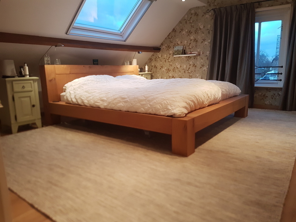 Master bedroom (double bed 180x210 cm)