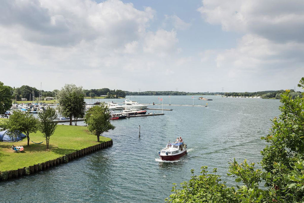 Local marina for small sailing boats