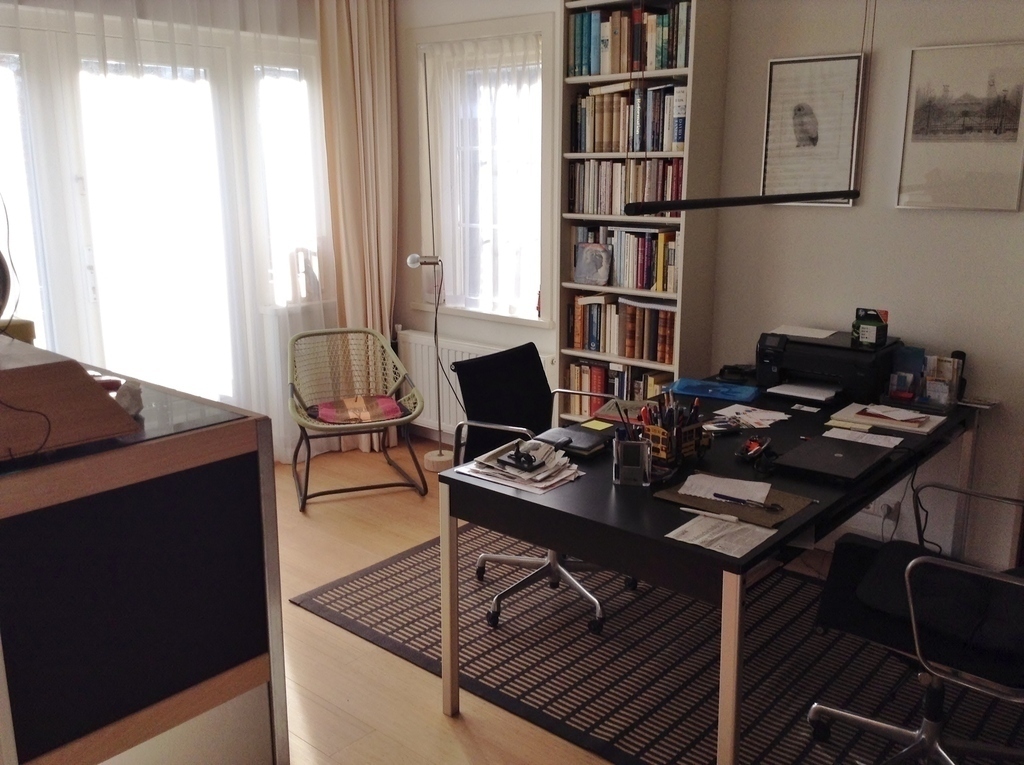 Study with balcony on the south