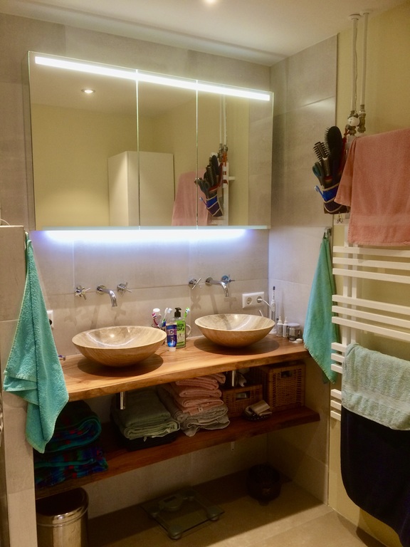 new bathroom with two sinks