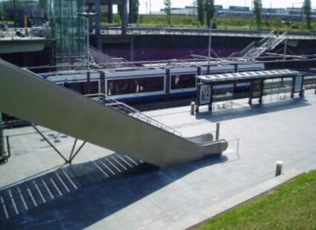 Rietland park, tram station