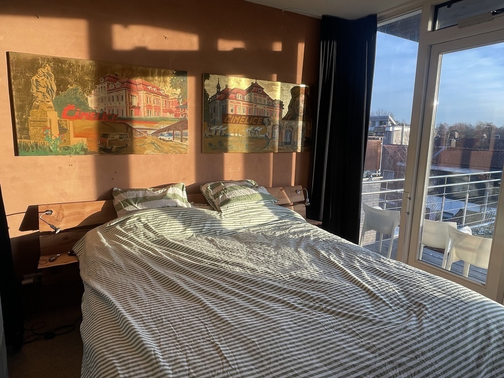 Bedroom, second floor with king size bed and balcony