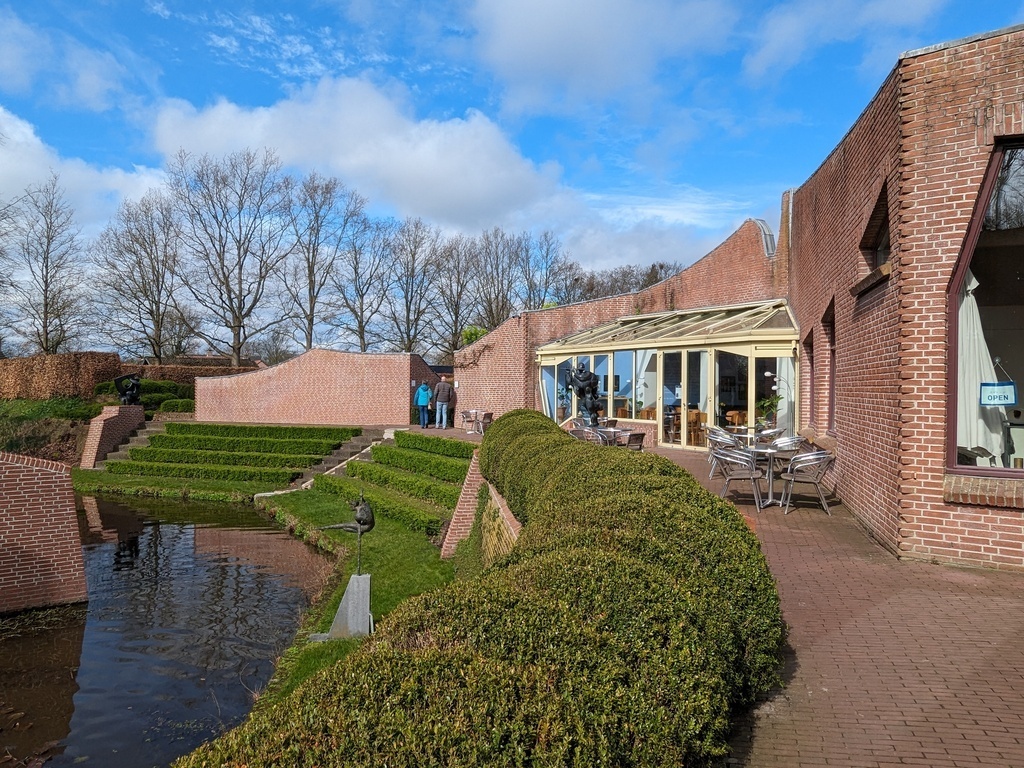 Museum de Buitenplaats - café