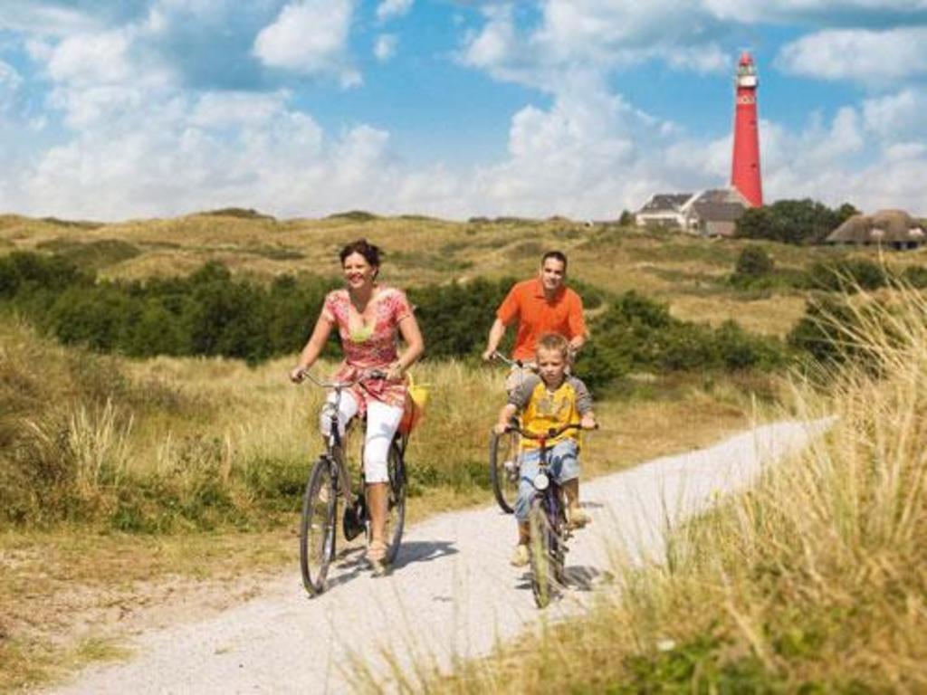 Rent a bike at the island, sightsee the island