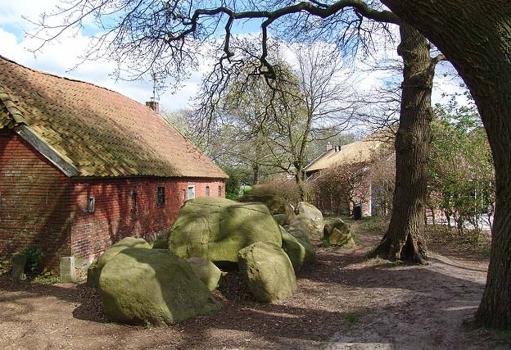 COUNTRYSIDE: pitoresque villages nearby