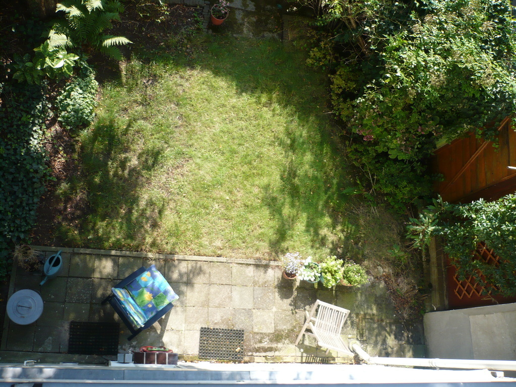 Small garden (back side)