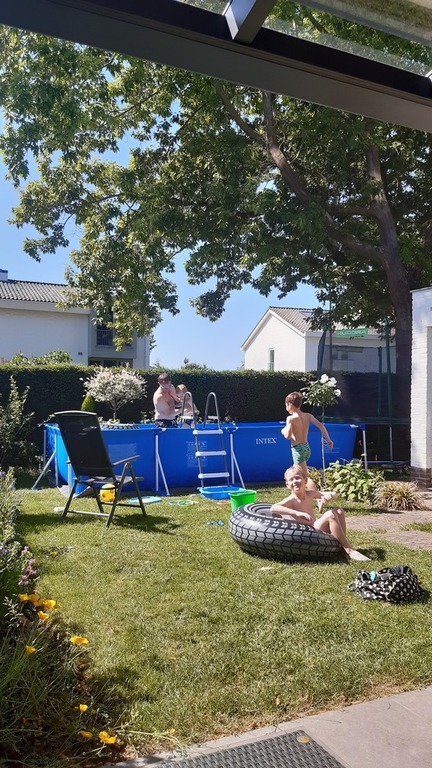 Swimming pool (only in summer) (we actually have a larger one now on our driveway, much nicer!)