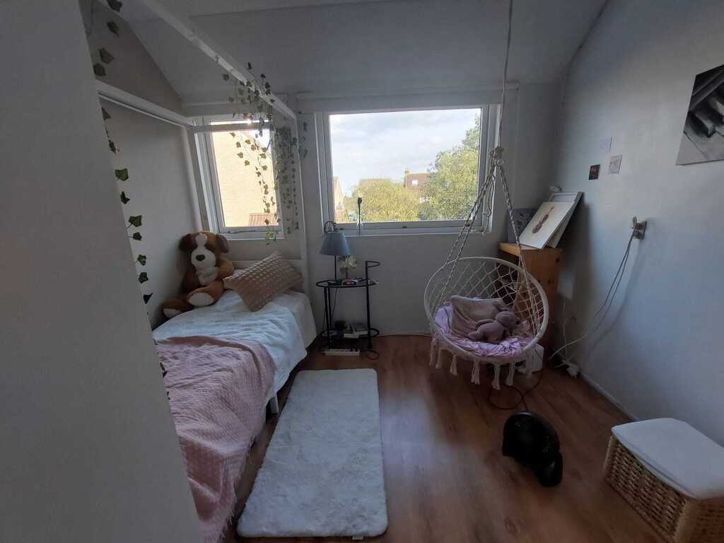 Alma's room