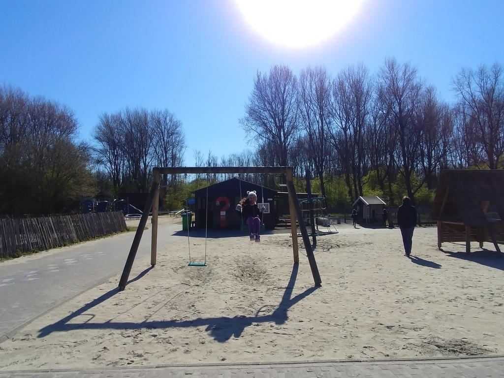 Zorgvrij in Spaarnwoude (animal farm and playground)