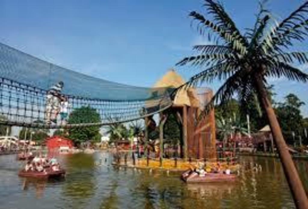 Linneaushof, biggest playground in the world (10 km)  