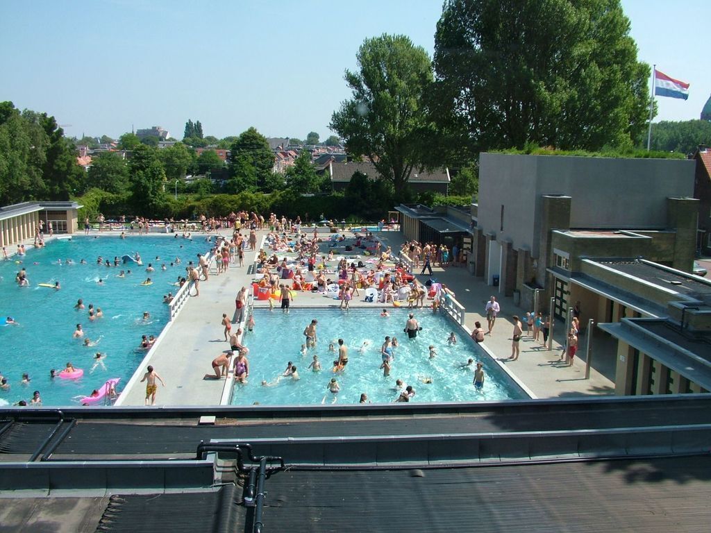 Houtvaart outdoor swimming pool (1,3 km)