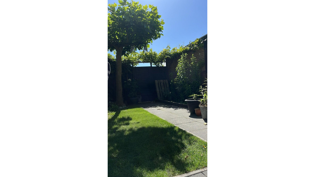 Our terrace with garden, positioned on a south/west direction. Sunny days until late in the evening!