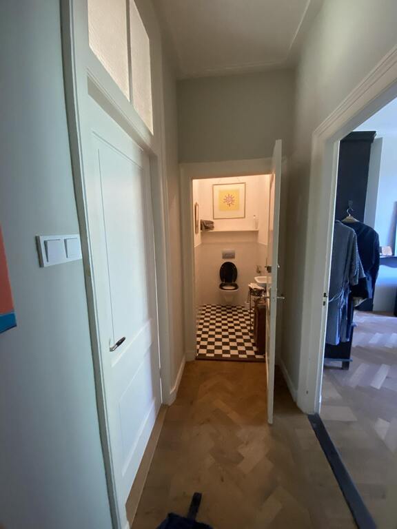 corridor 1rst floor giving entrance to sleeping room, home office and seperate wc