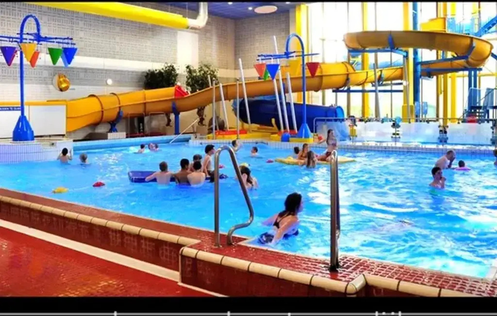 Swimming pool in Hengelo. 10 min by bike or car.