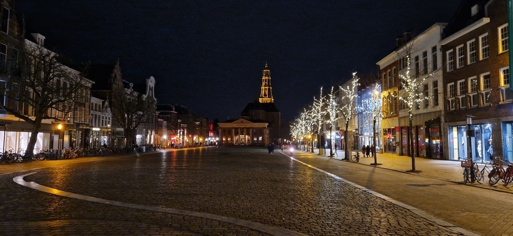 Centrum of Groningen is 1 kilometer