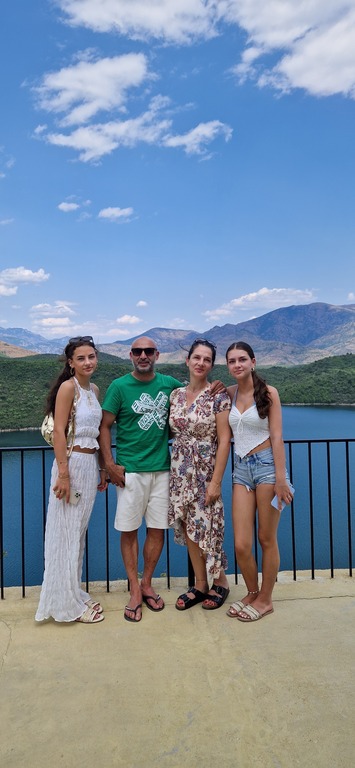 Raymond, Merel, Indy, Liz