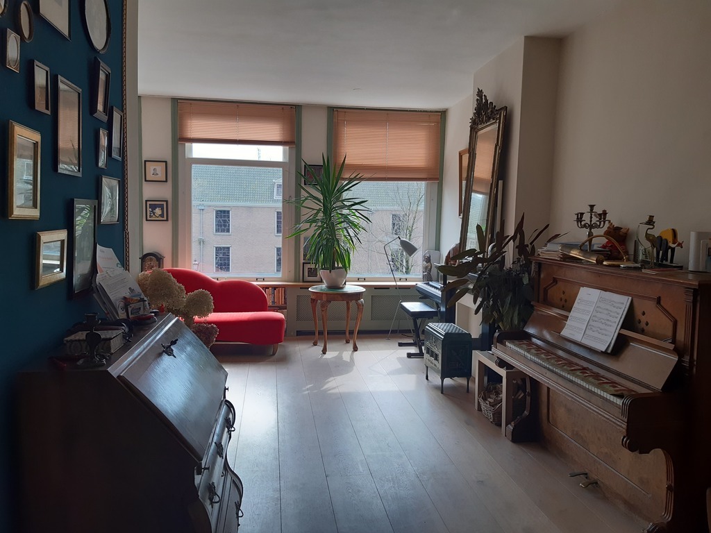 livingroom with piano