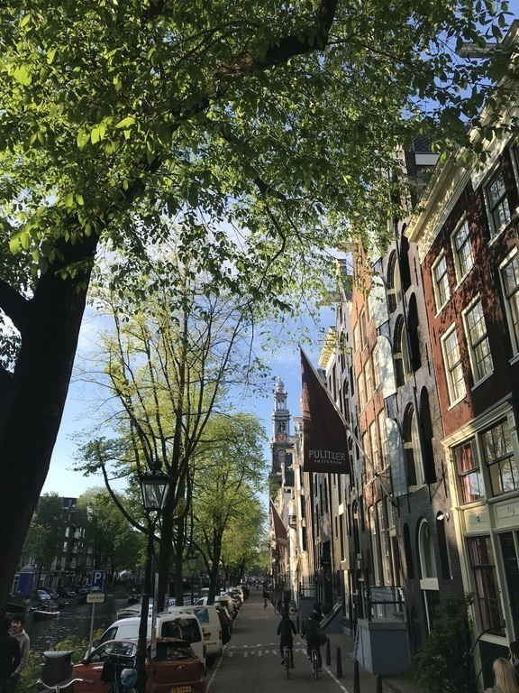 Amsterdam 30 mins away