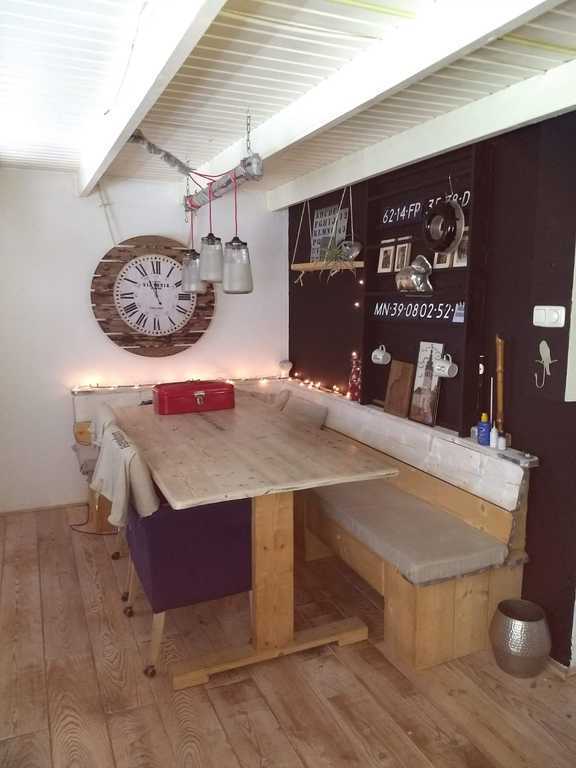 Eethoek in de keuken.