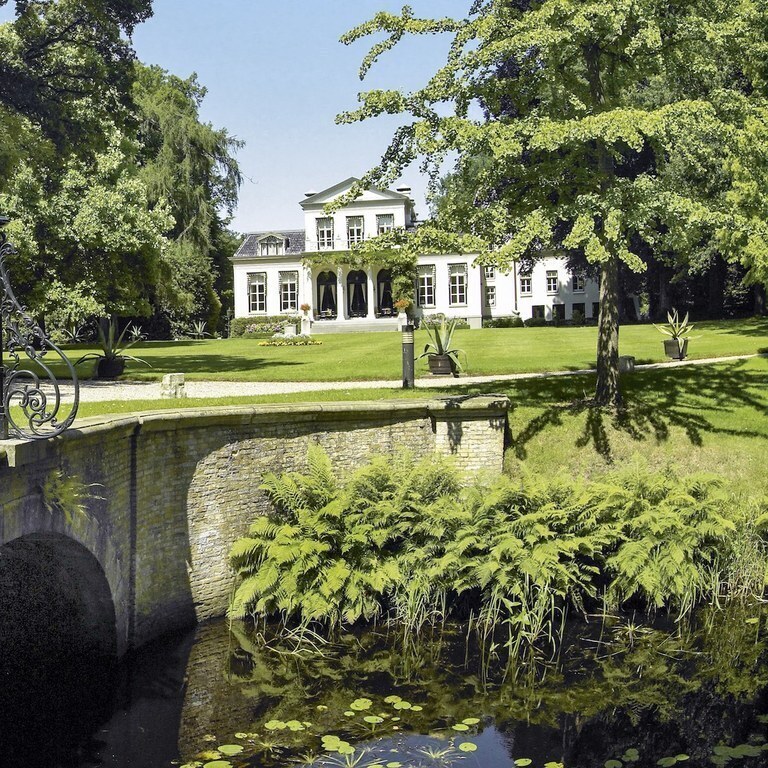 Oranjewoud, koninklijke bossen.