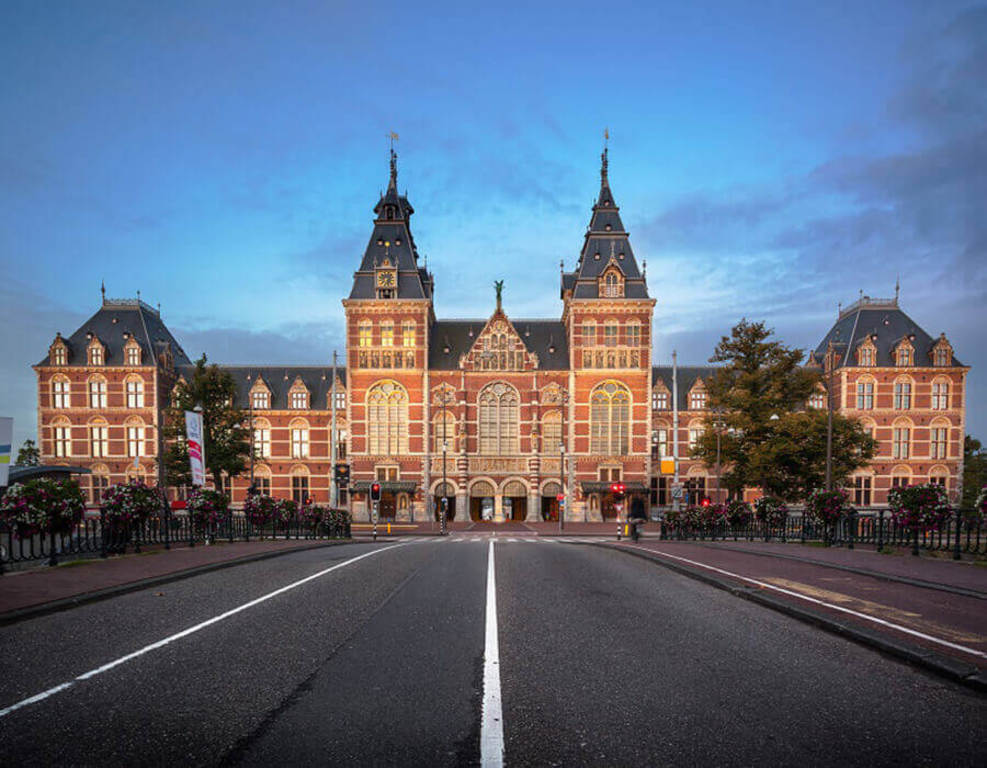 Rijksmuseum (1h15min drive)